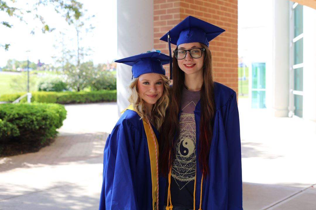 From left to right: Jaquelynn Stearns, Cosmetology graduate from Albany, KY, and Allie Jo Finley, Associate of Science graduate from Albany, KY