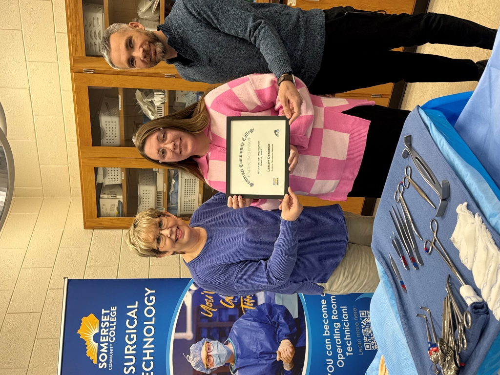 From left to right: Program Director Tammy Day, Lesley Osborne, and Director of Clinical Education Eric Overby.