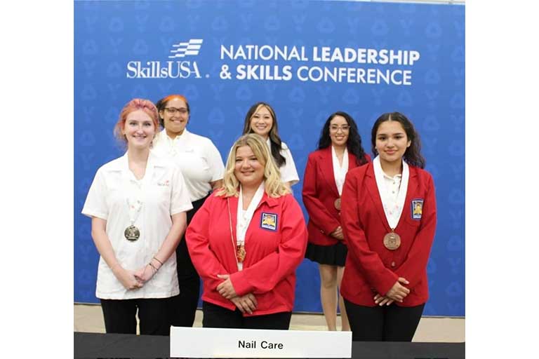 Somerset Community College Cosmetology student, Rose Bowen, competed in the Skills USA National competition and brought home 2nd place. In June, she competed in Atlanta, Georgia, and represented the State of Kentucky and Somerset Community College